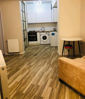 Anni's Apartment On Shartava